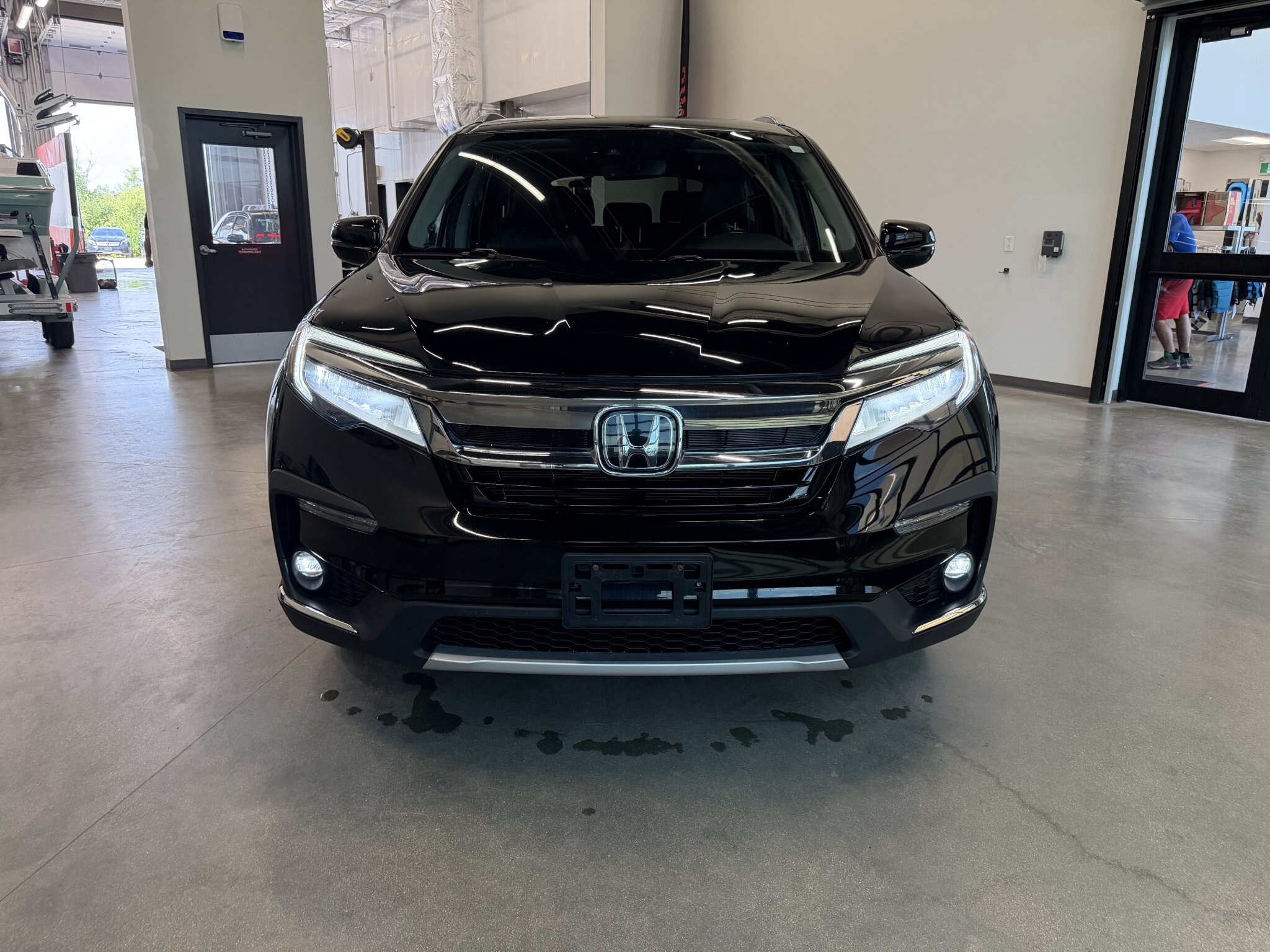 2021 Honda Pilot Touring AWD | 3.5l v6 | 3 row SUV