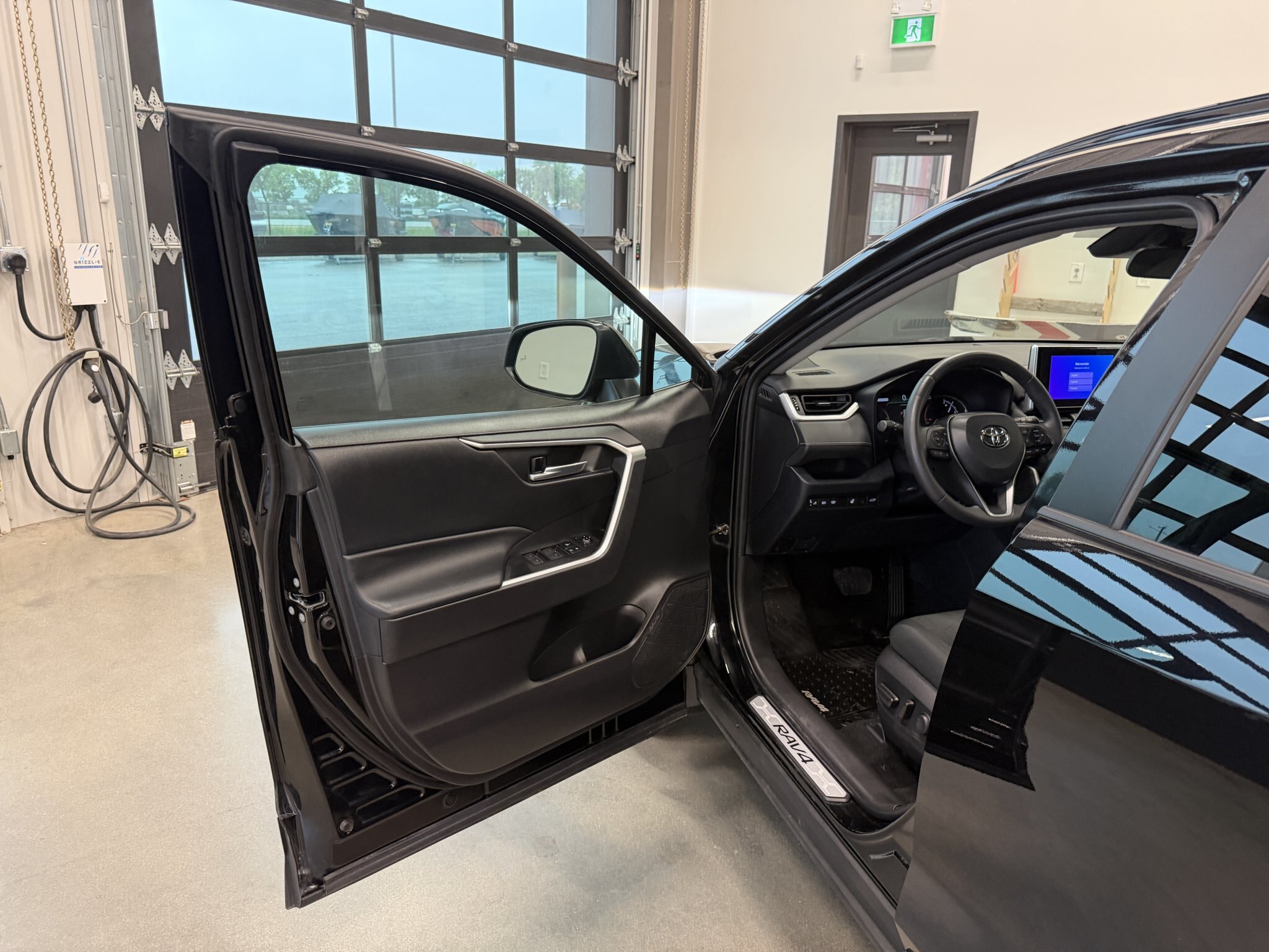 2023 Toyota Rav4 XLE AWD