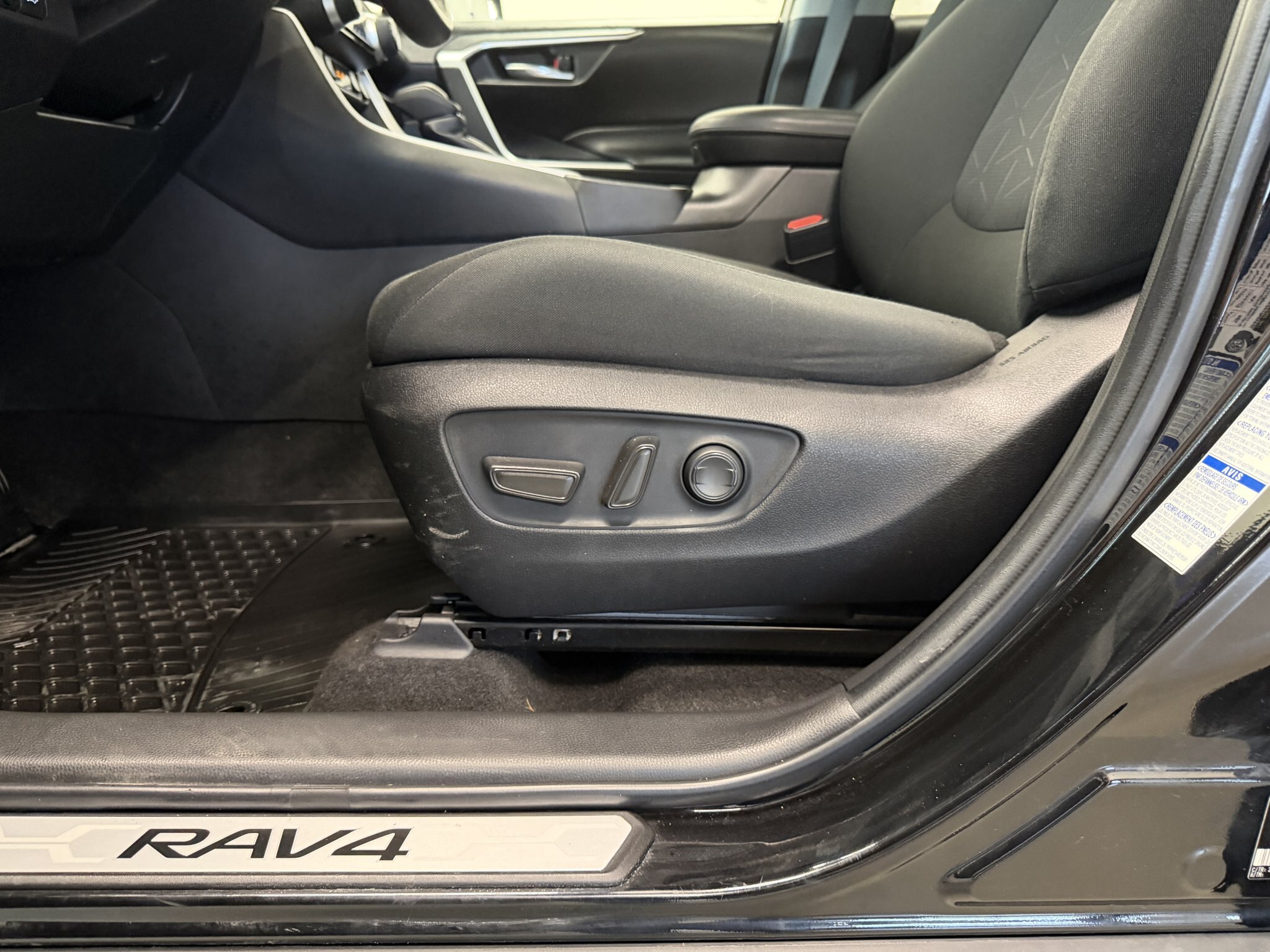 2023 Toyota Rav4 XLE AWD