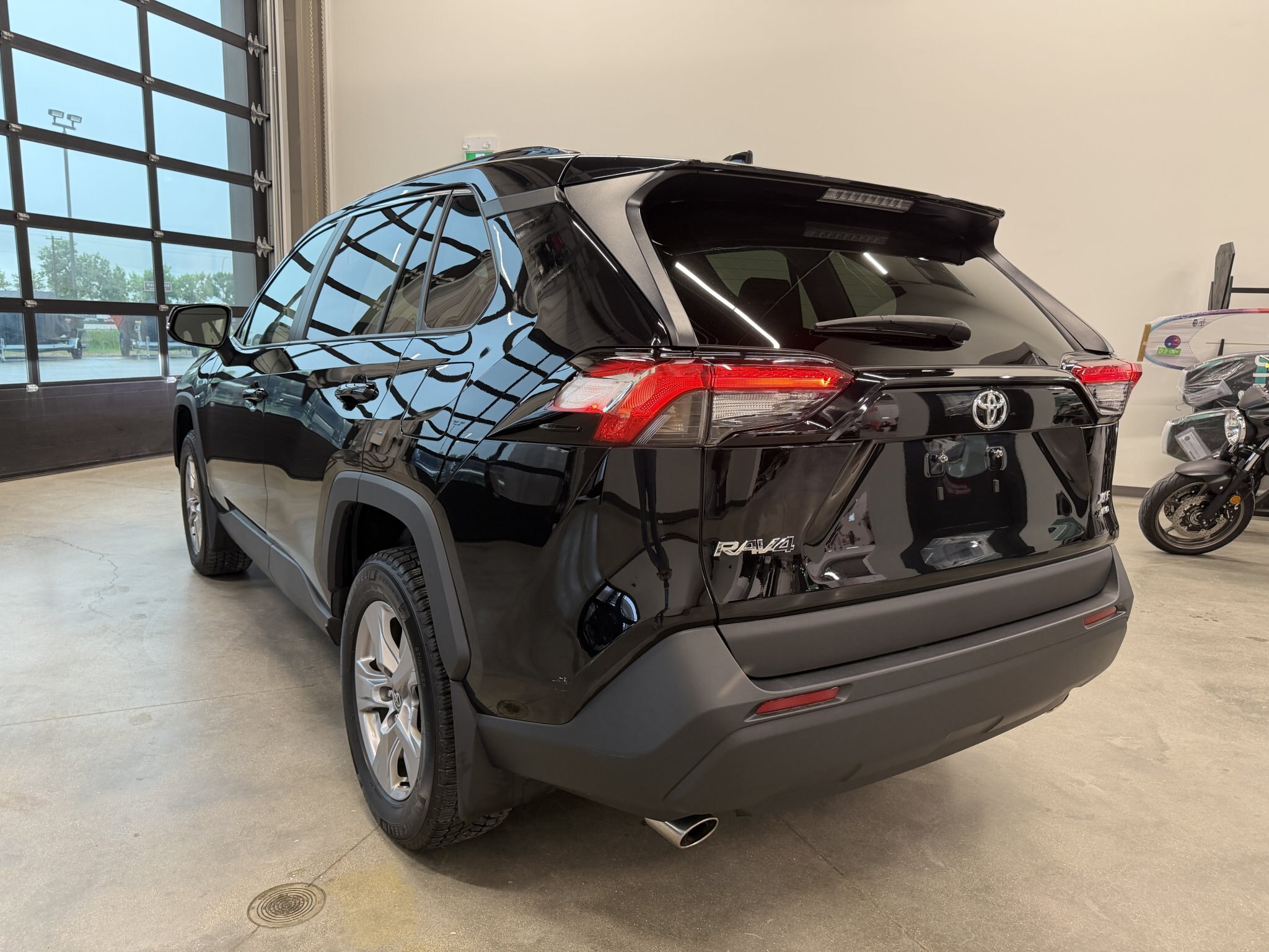 2023 Toyota Rav4 XLE AWD