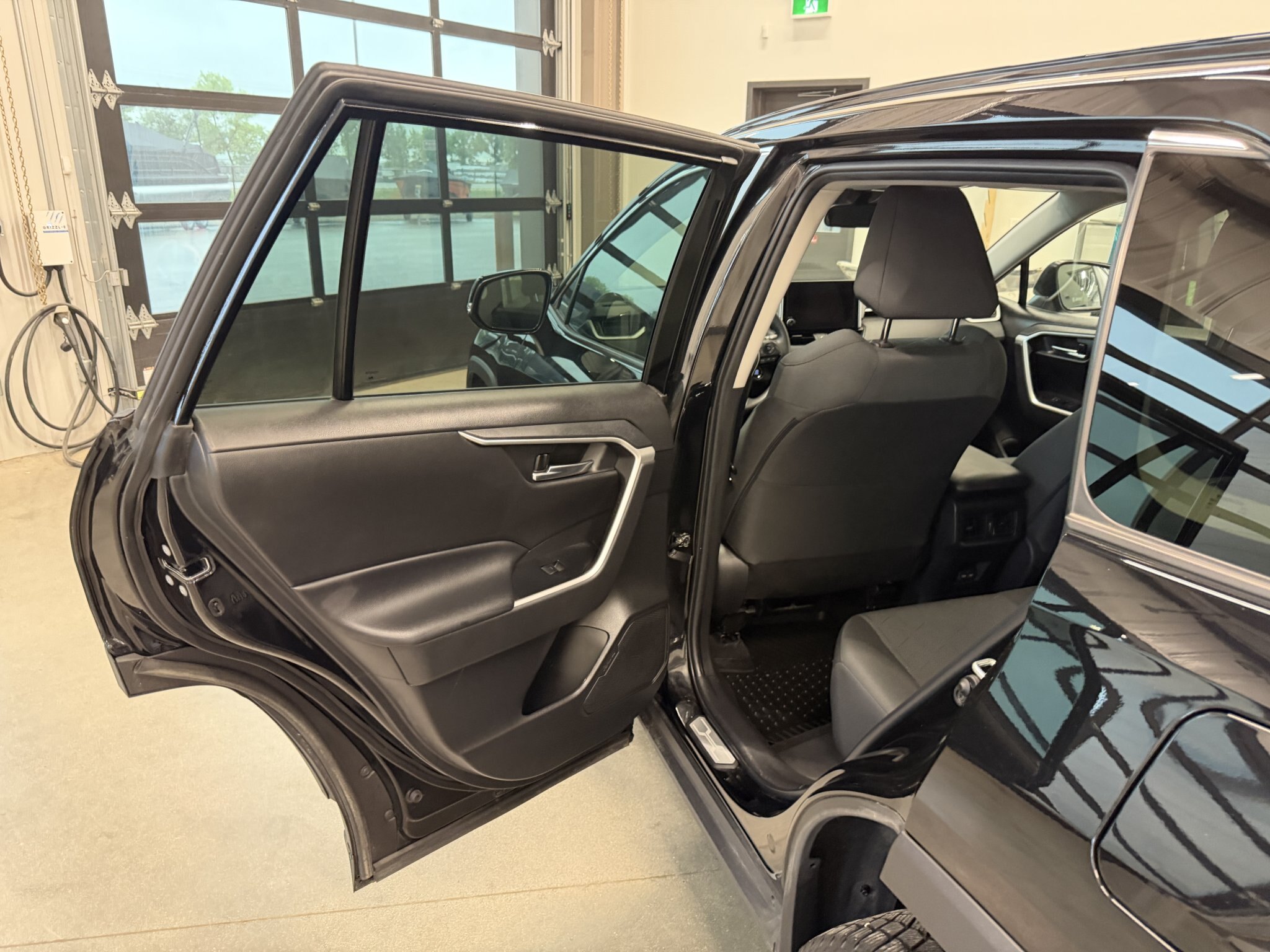 2023 Toyota Rav4 XLE AWD