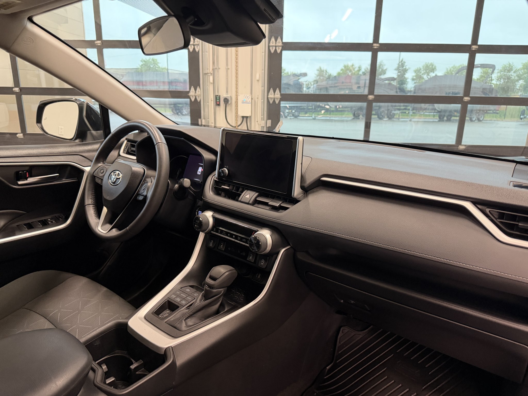 2023 Toyota Rav4 XLE AWD