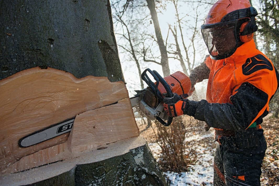 STIHL MS 661 CM CHAIN SAW 24