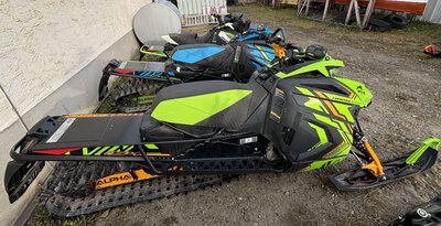 2017 Arctic Cat M8000