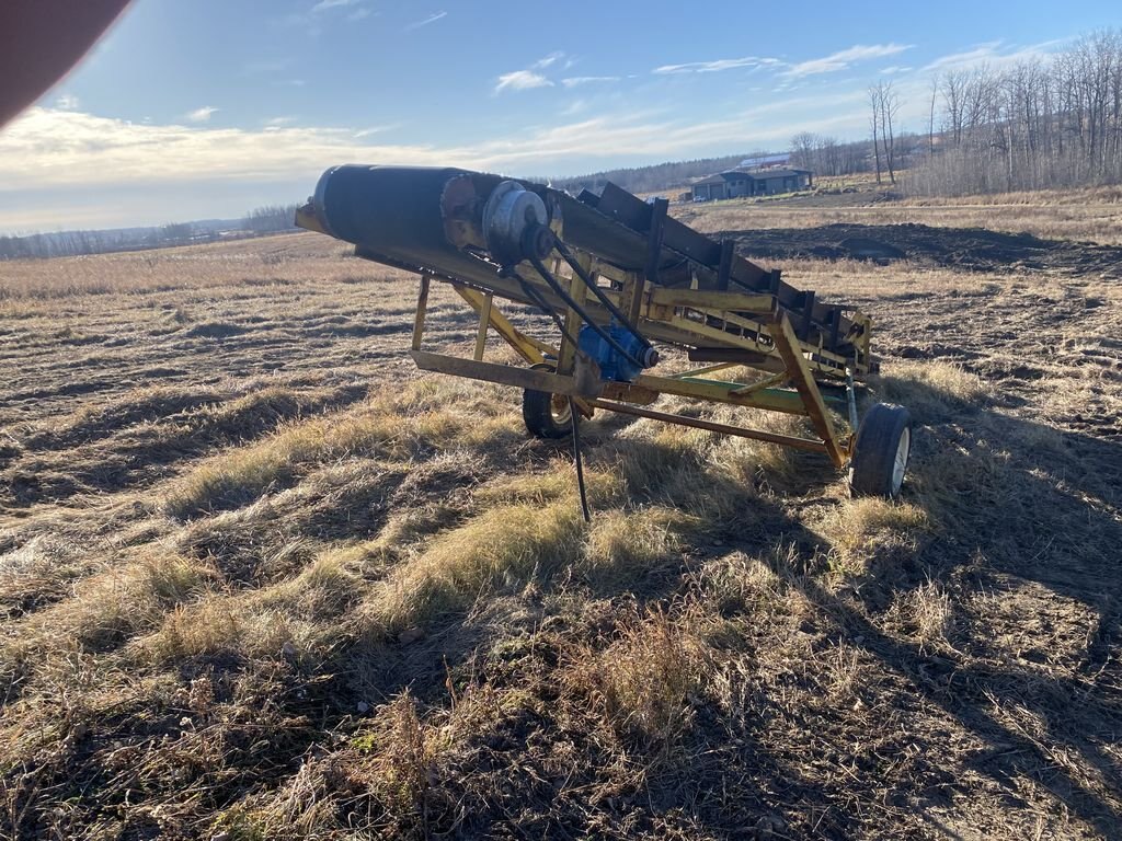 Modified Screener Scalper with 23 ft Stacker #8057 AS