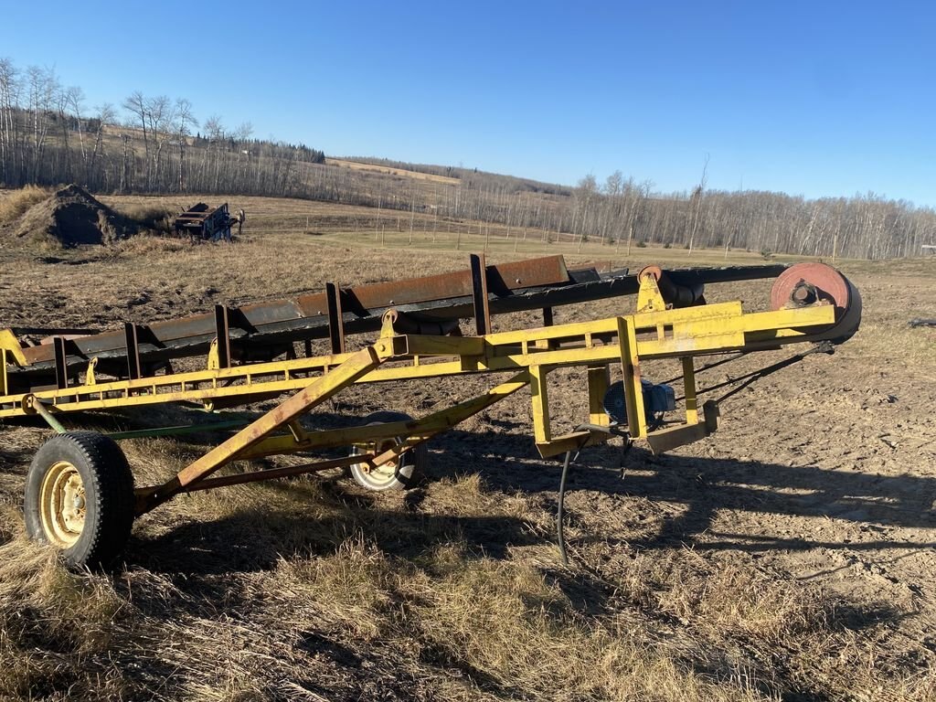 Modified Screener Scalper with 23 ft Stacker #8057 AS