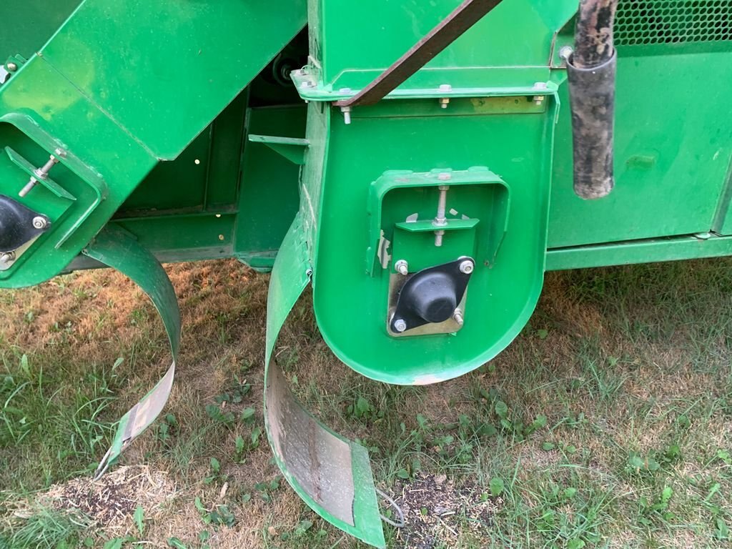 2002 John Deere 9750 STS Combine 5120 JF