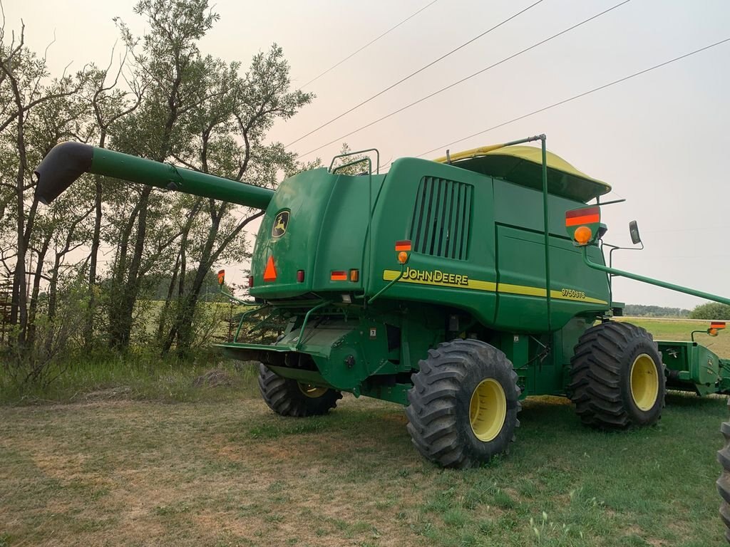 2002 John Deere 9750 STS Combine 5120 JF