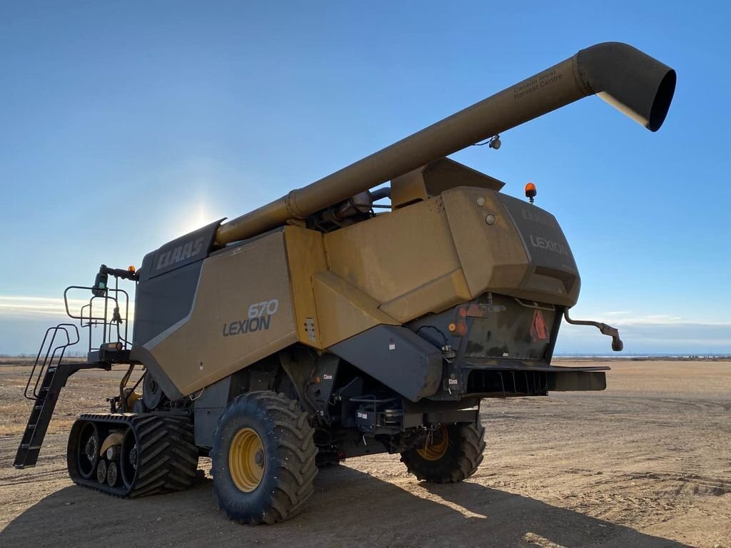 2014 Claas 670 Lexicon Combine with 14ft Pickup Header #8089 BP