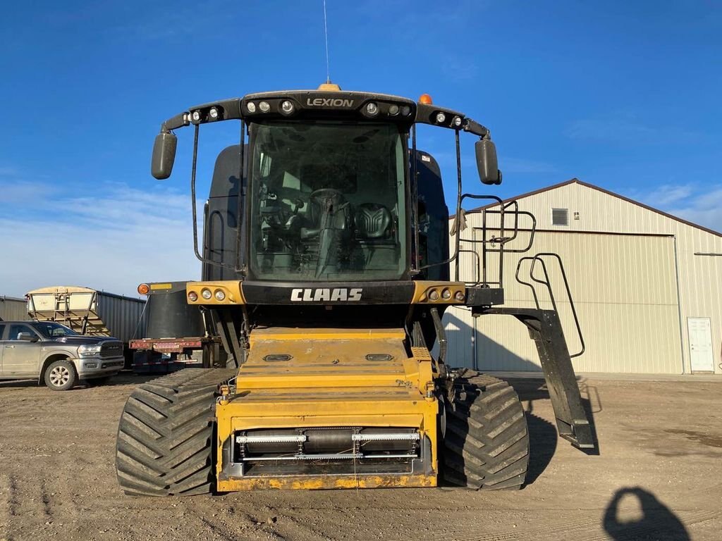 2014 Claas 670 Lexicon Combine with 14ft Pickup Header #8089 BP