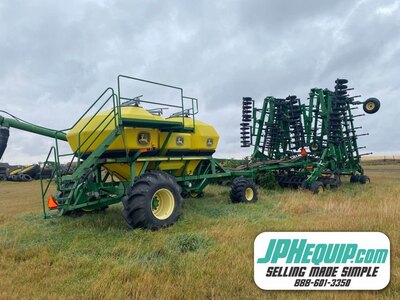 2007 John Deere 1830 Drill and 1910 Aircart #7936 AS