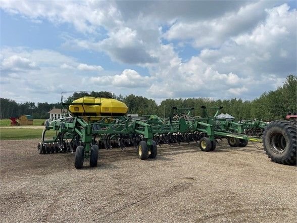 2002 John Deere 1820 Drill and 1900 Cart #7893 JF