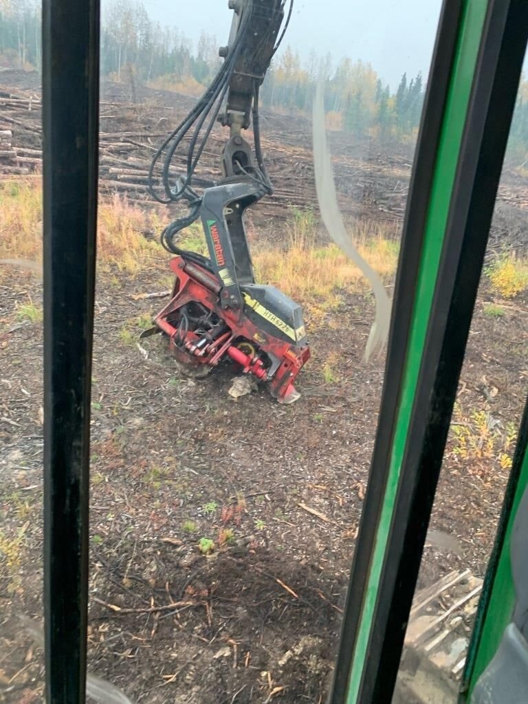 2005 Deere 2054 Processor with Waratah 622b Head #7895 JF