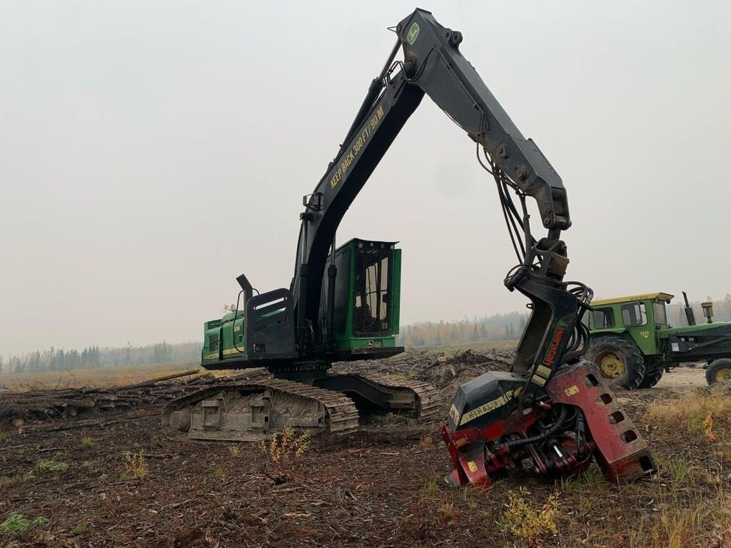 2005 Deere 2054 Processor with Waratah 622b Head #7895 JF