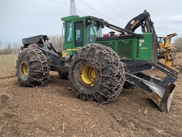 2009 DEERE 748H