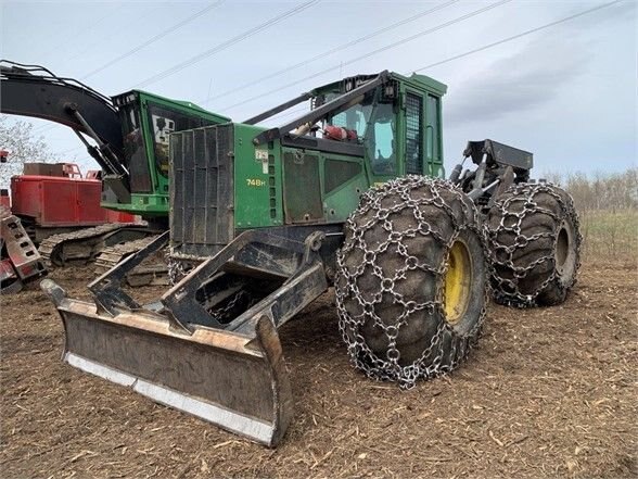 2009 DEERE 748H