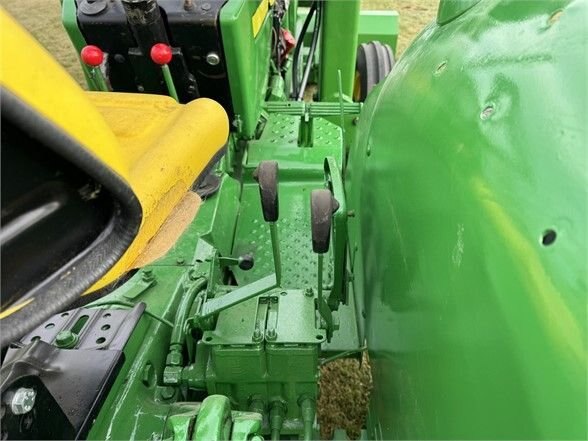 1981 John Deere 2140 Tractor with 148 Loader & Bucket #8125 BP