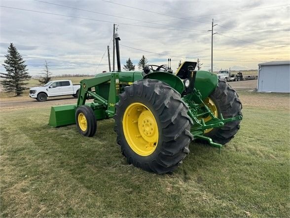 1981 John Deere 2140 Tractor with 148 Loader & Bucket #8125 BP