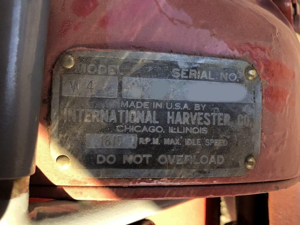 1950 International Harvester Co. W4 Tractor * Collector Machine * #3600 BP