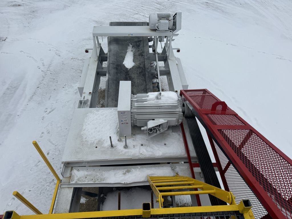 2007 Pioneer 3042 Jaw Crusher