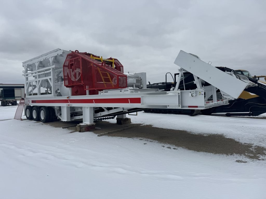 2007 Pioneer 3042 Jaw Crusher