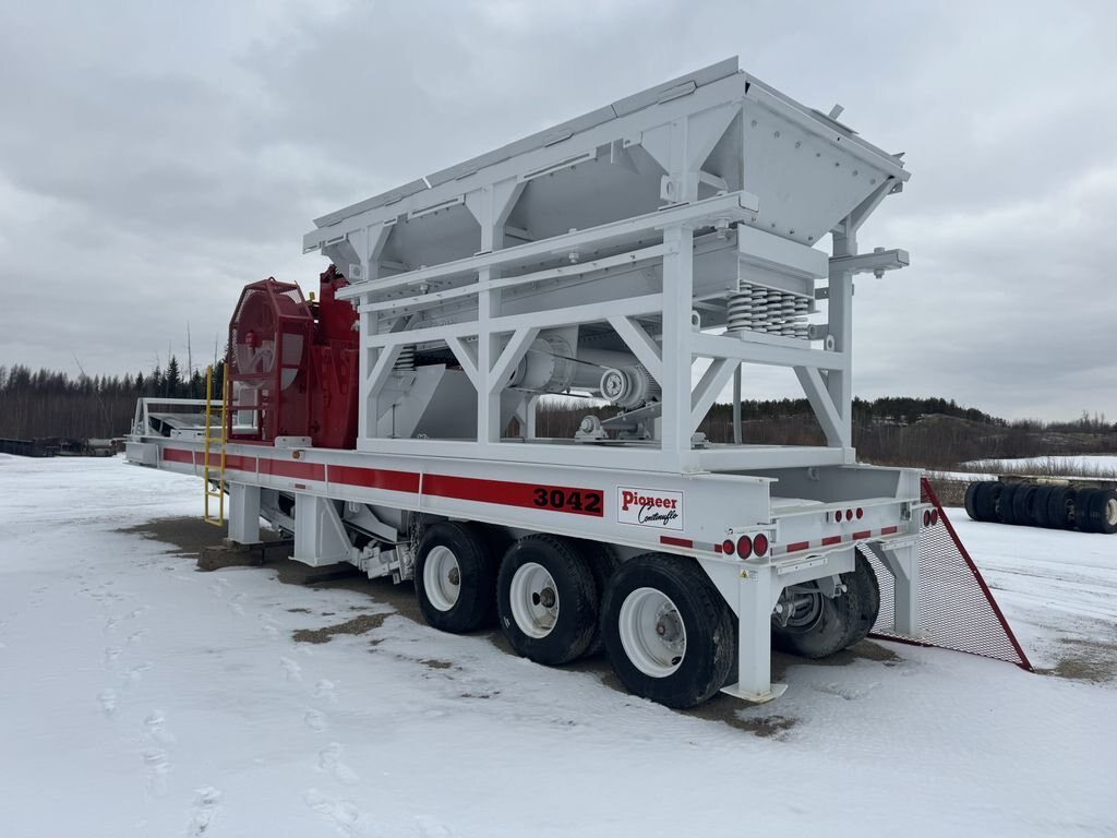 2007 Pioneer 3042 Jaw Crusher