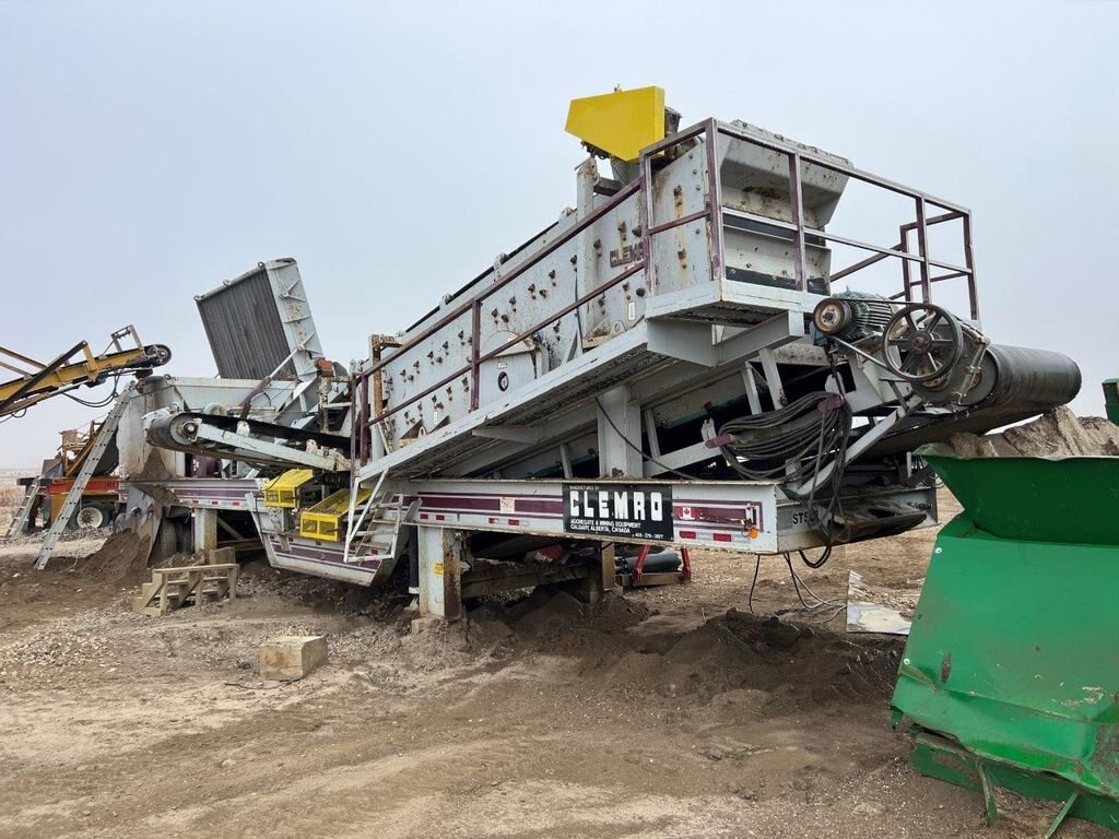 1996 Clemro 516 3FS Screener