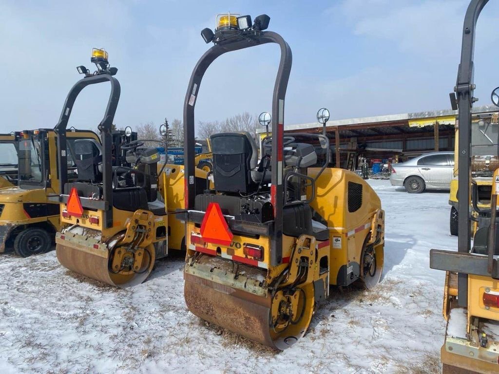 2011 Volvo DD22 Dual Roller Packer #8358 AS