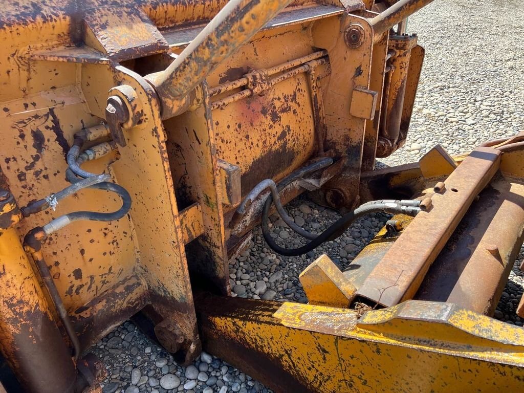 1986 KOMATSU D75S 3