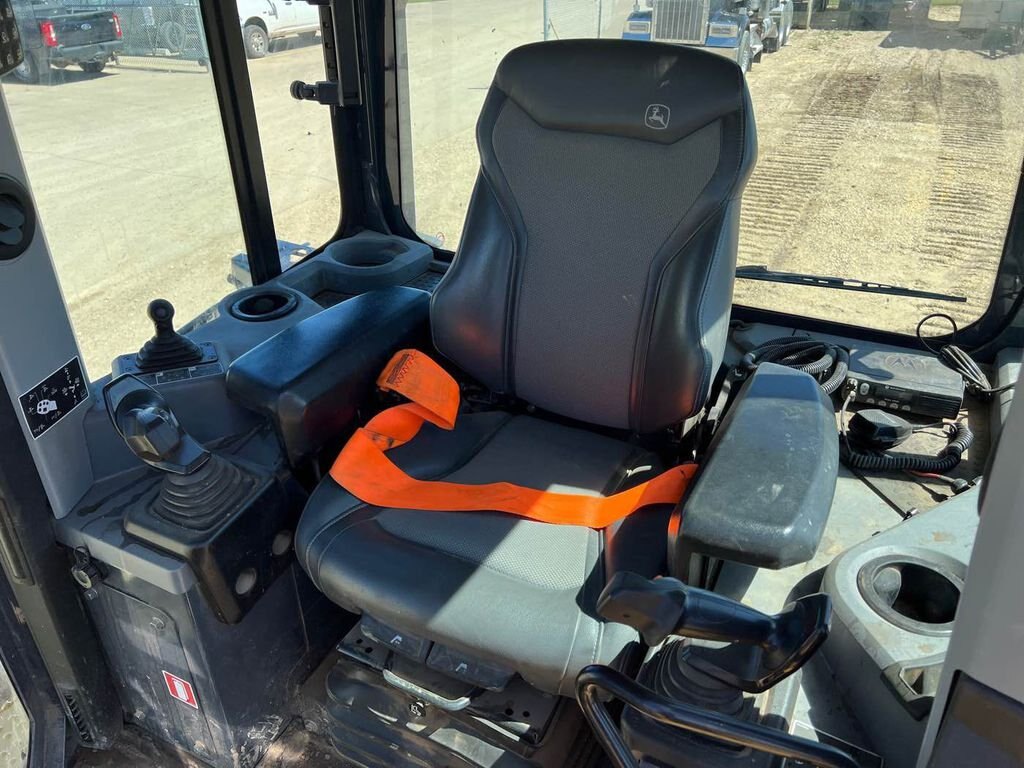 2022 Deere 750L LGP Dozer with Full Top Con GPS available #8511 JF