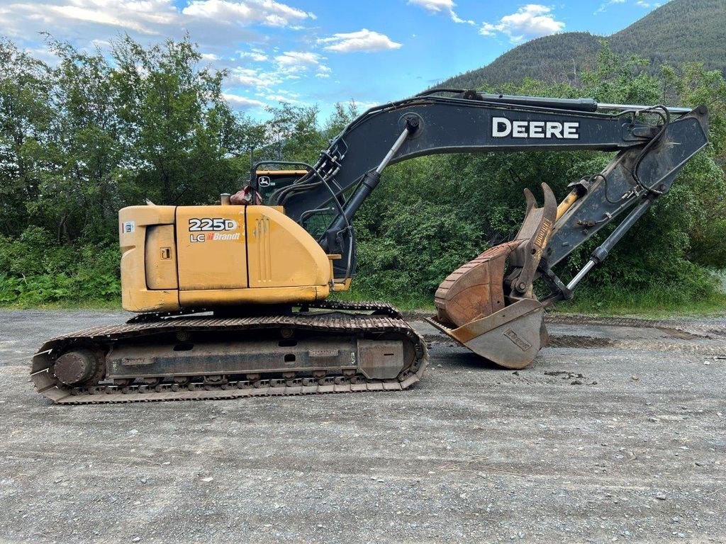 2013 Deere 225D LC Excavator #7599 JF