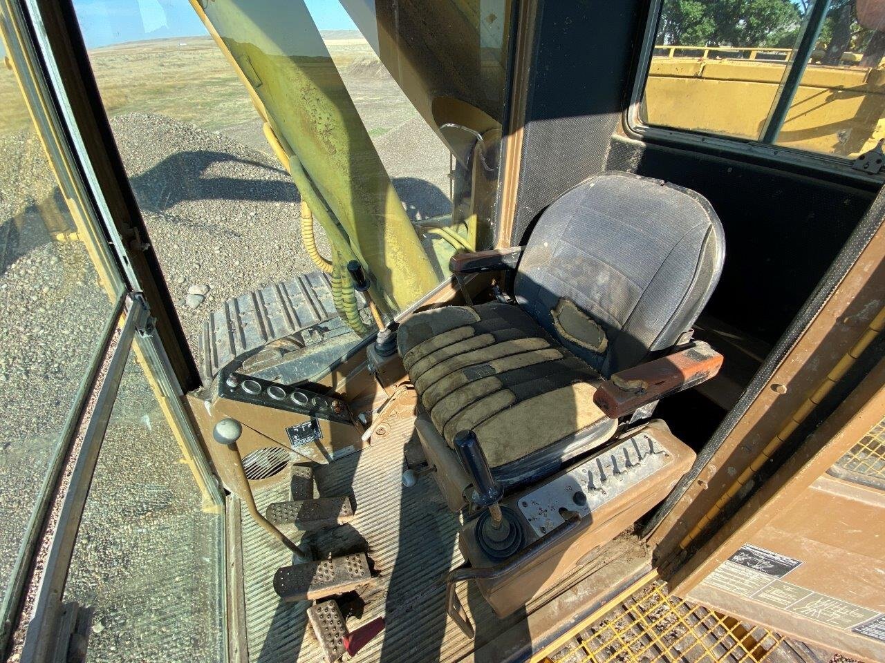 1978 CATERPILLAR 245 Excavator with Dig and Cleanup Bucket #6502 BP