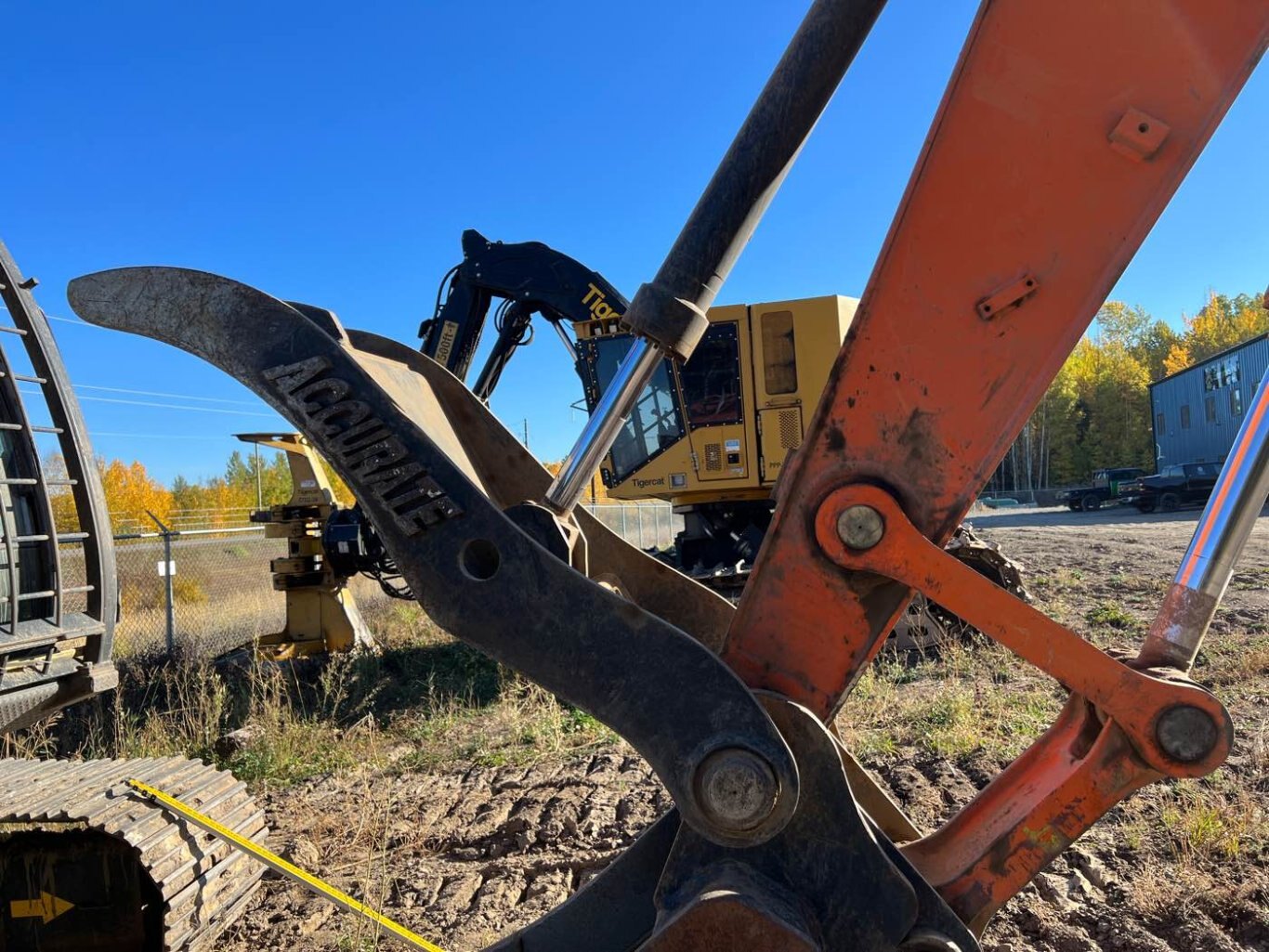 2011 Hitachi 225US LC 3 Excavator with LOW Hours #7844 JF