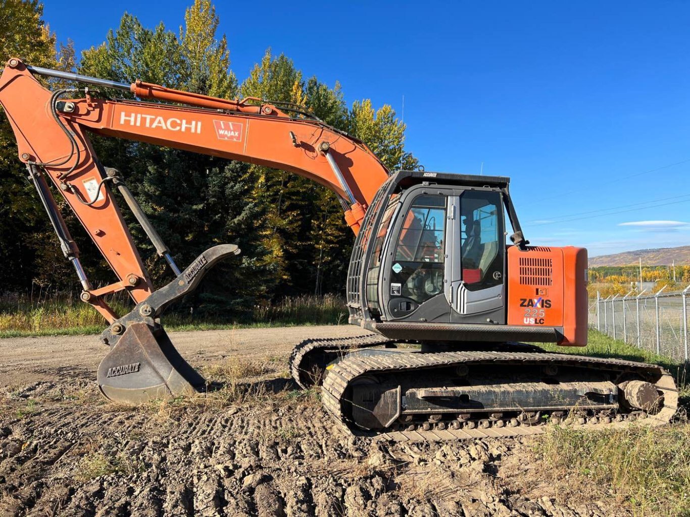 2011 Hitachi 225US LC 3 Excavator with LOW Hours #7844 JF