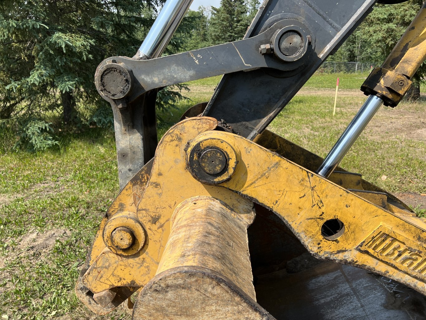 2013 Deere 250G LC Excavator with Thumb #7508 JF