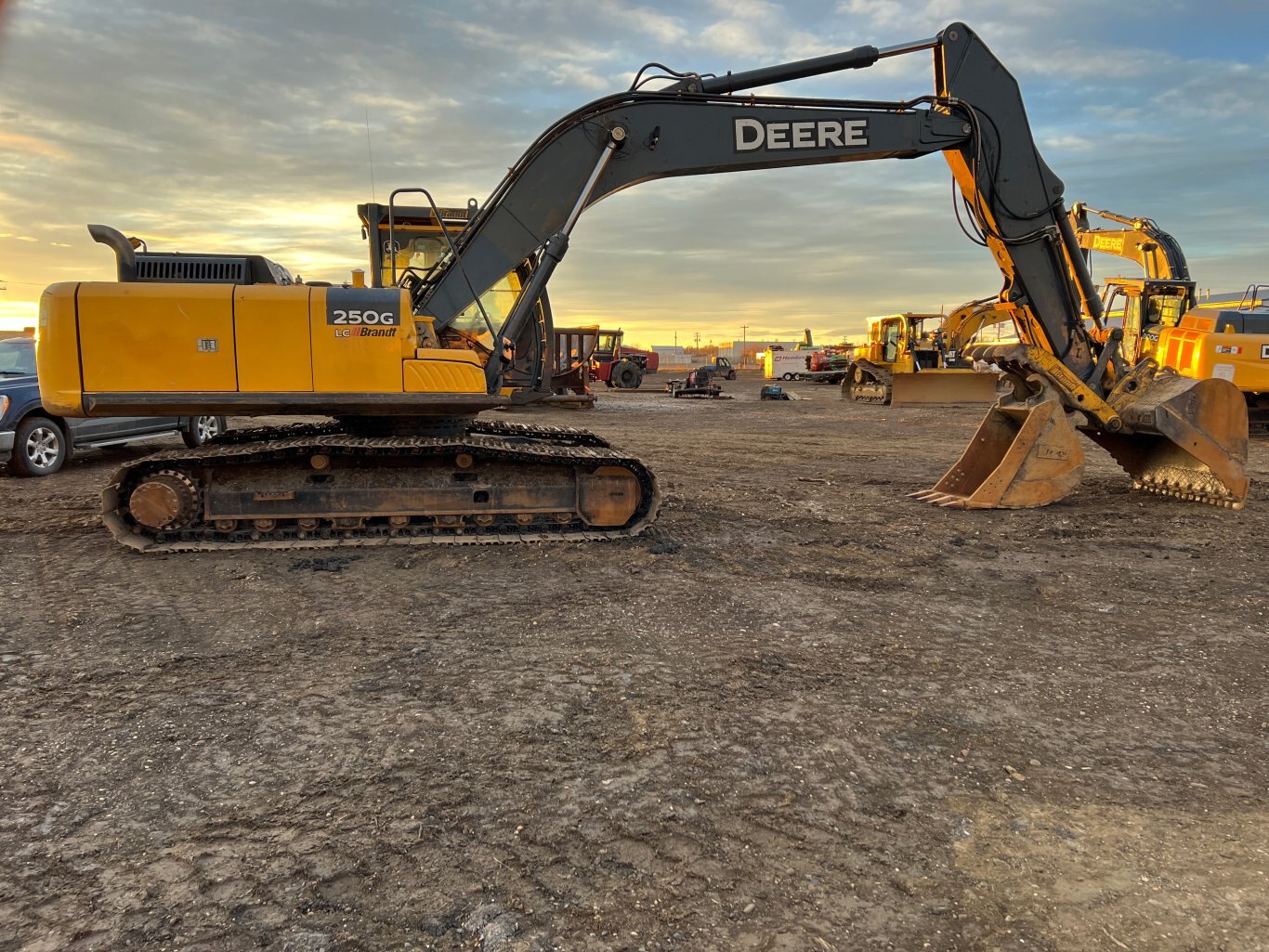 2013 Deere 250G LC Excavator with Thumb #7508 JF