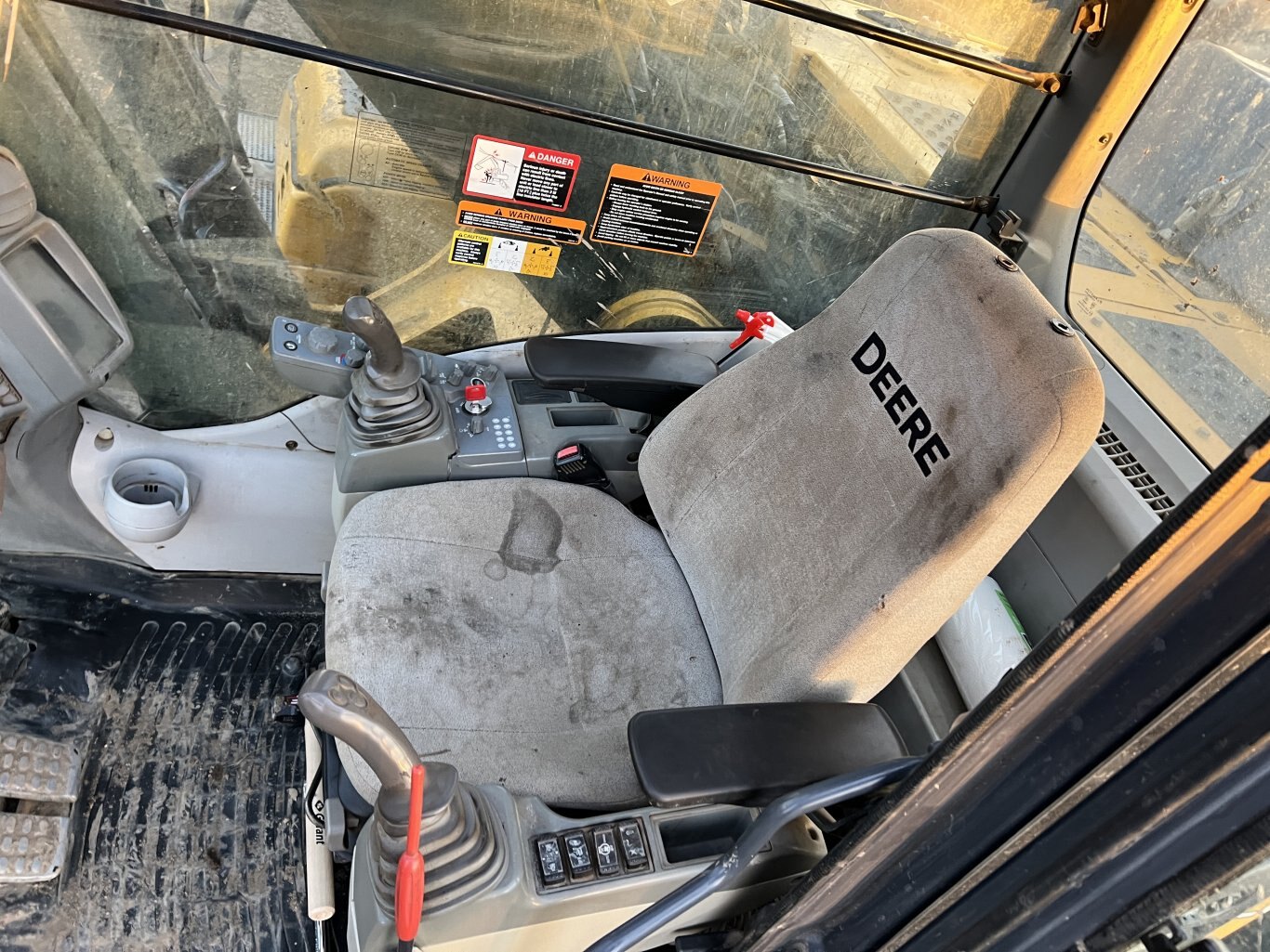 2013 Deere 250G LC Excavator with Thumb #7508 JF