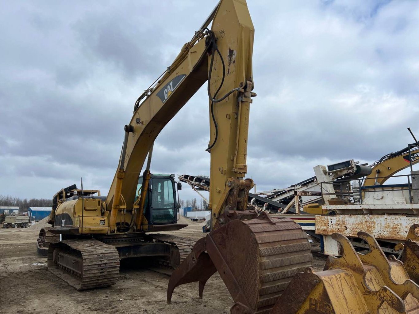 2004 CAT 330C L Excavator One Owner #8435 JF