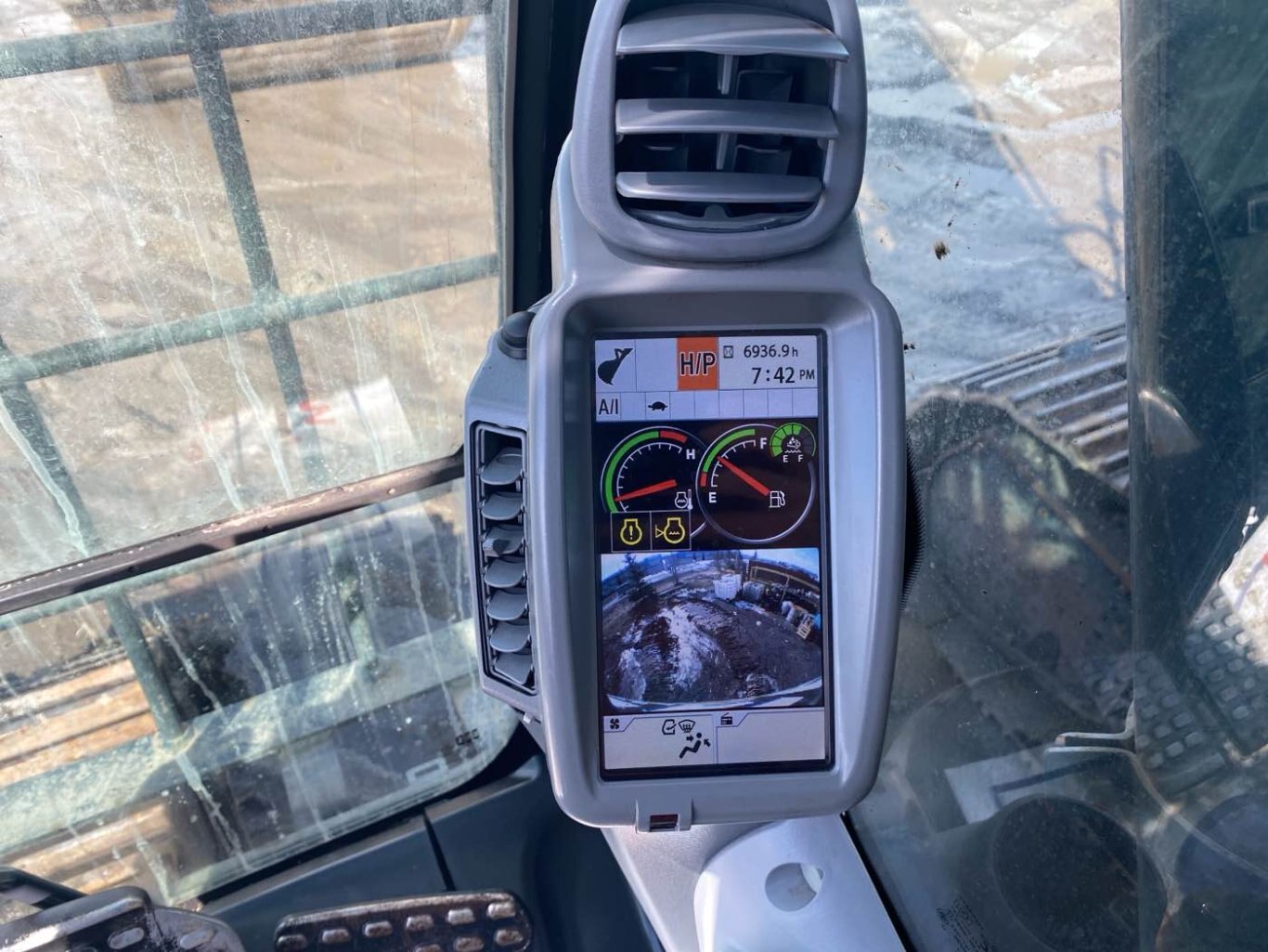 2018 John Deere 470G LC Excavator