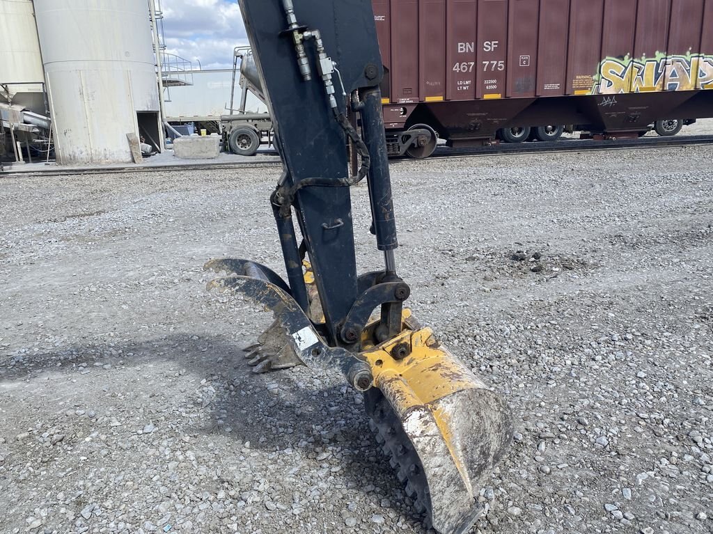 2012 Deere 35D Excavator with Thumb & 2 Buckets #8494 BP