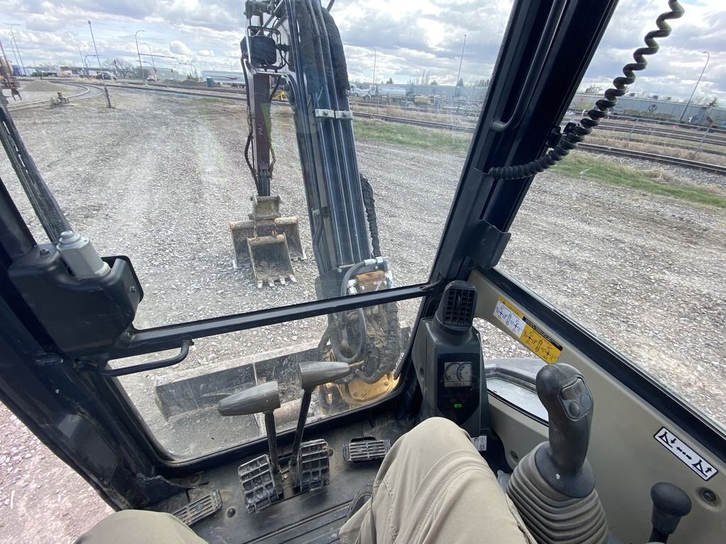 2012 Deere 35D Excavator with Thumb & 2 Buckets #8494 BP