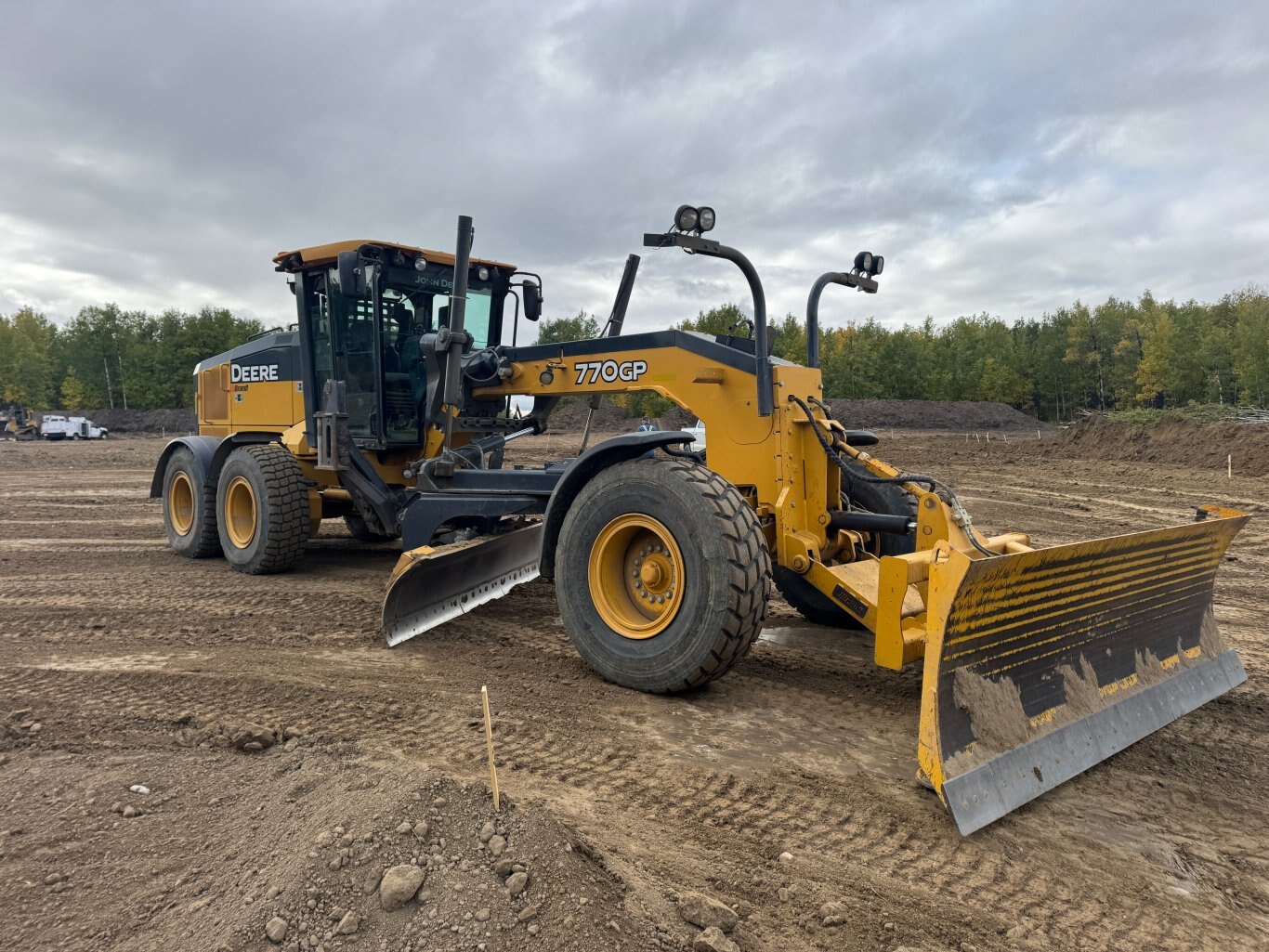 2019 Deere 770GP Motor Grader with Dozer Blade and Snow Wing #8334 BP