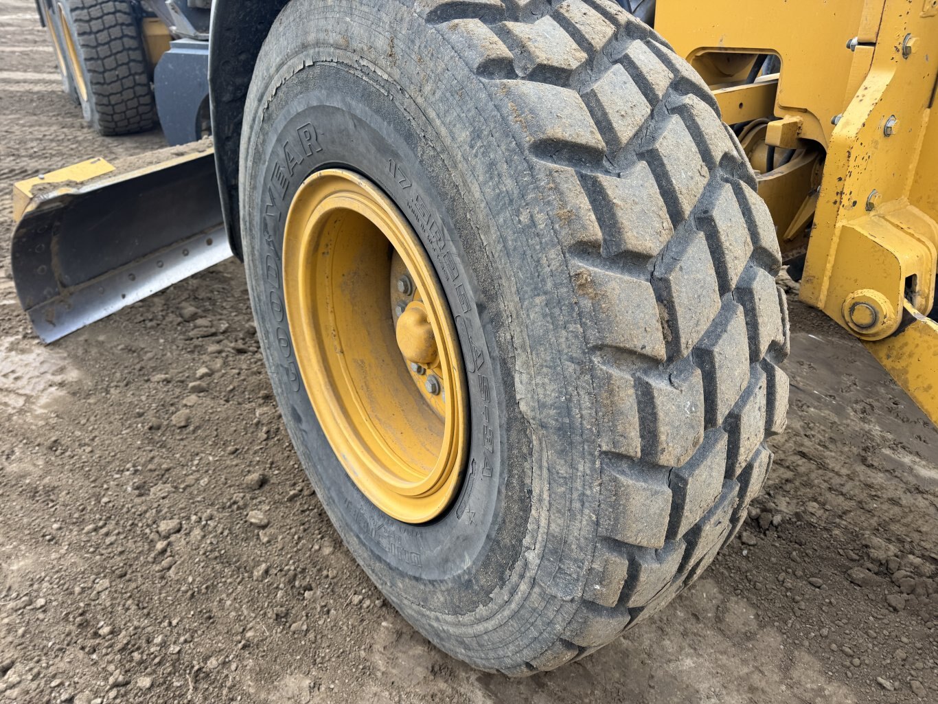 2019 Deere 770GP Motor Grader with Dozer Blade and Snow Wing #8334 BP