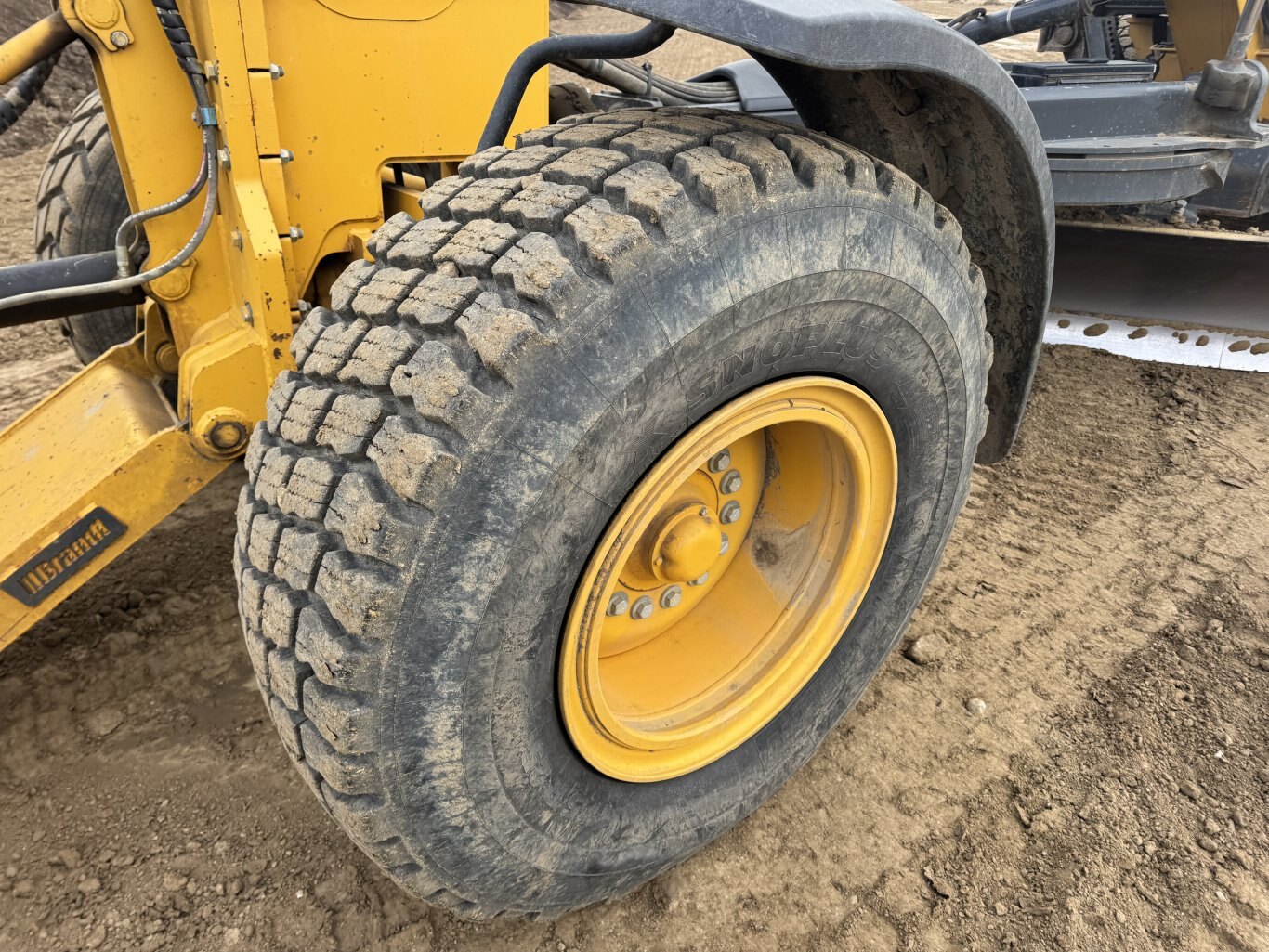 2019 Deere 770GP Motor Grader with Dozer Blade and Snow Wing #8334 BP