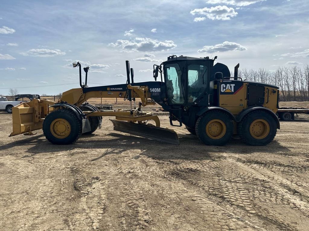 2015 CAT 140M AWD Motor Grader with Snow Wing #8455 JP