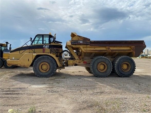 2003 Caterpillar 740EJ Rock Truck #5847 BP