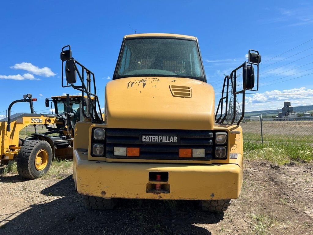 2006 CAT 725 Rock Truck #6220 JF