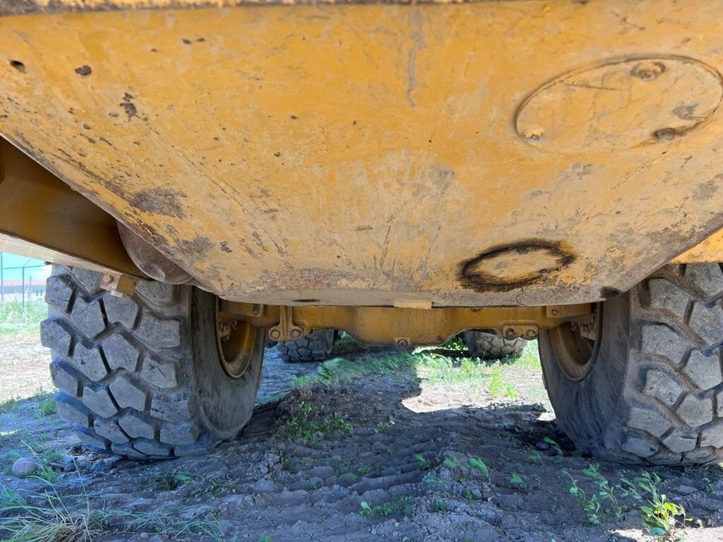 2006 CATERPILLAR 725 Rock Truck #6219 JF