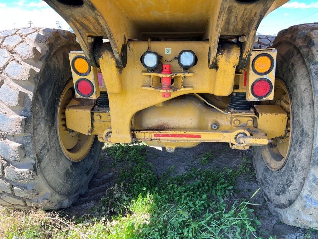 2006 CATERPILLAR 725 Rock Truck #6219 JF