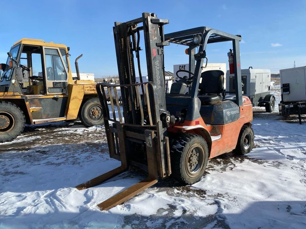 2007 Toyota 7FGU30 Pneumatic Tire Forklift